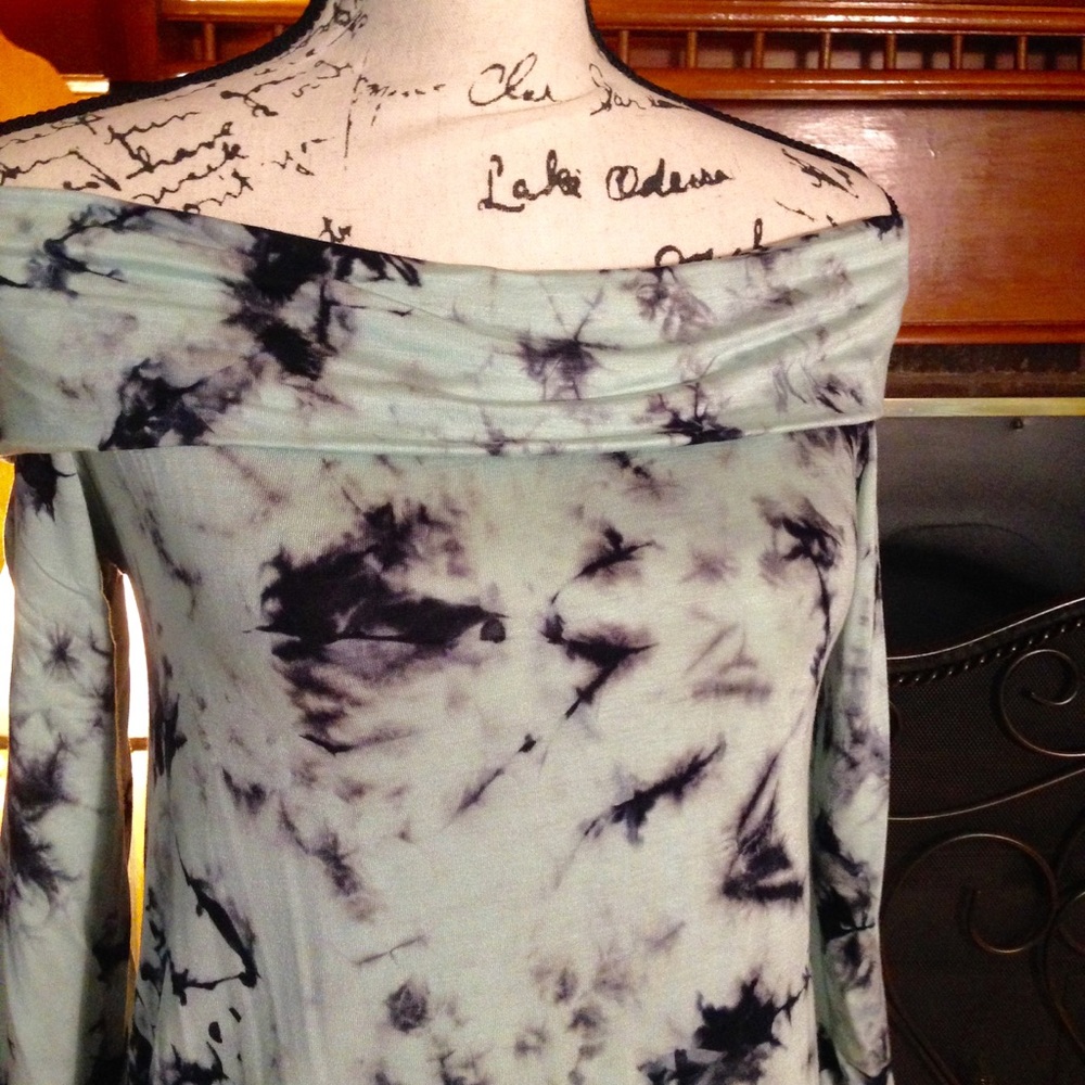 ONLY 2 LEFT❤️HP❤️OFF THE SHOULDER TYE Dye S/M - Picture 3 of 7